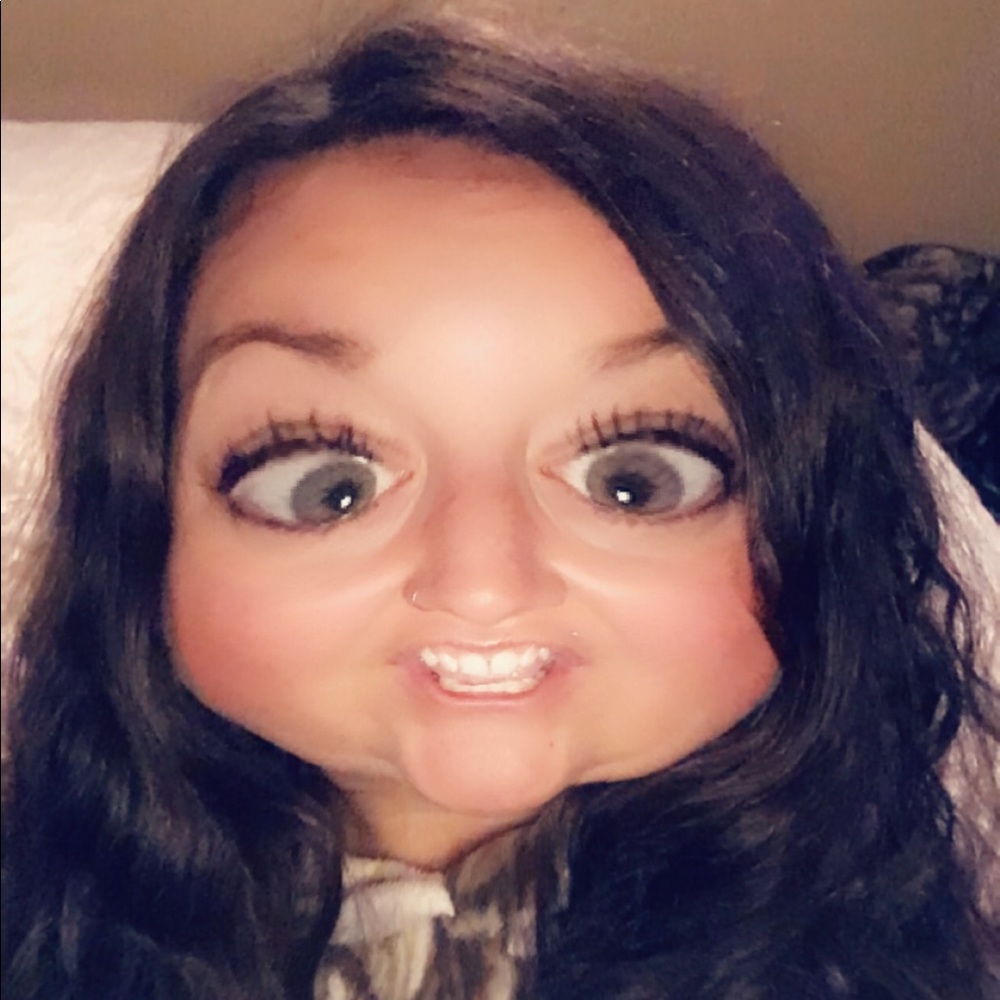 Meet your Posher, Megan